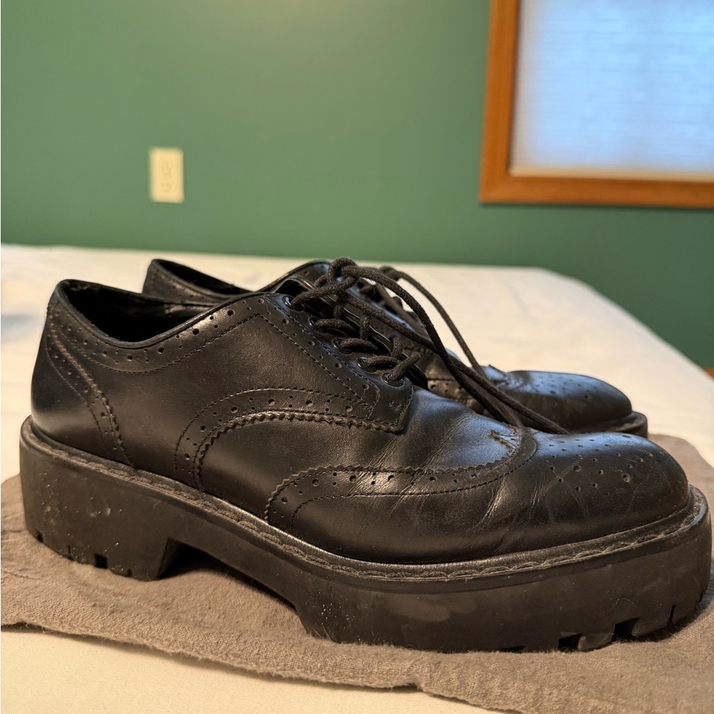Zara black leather brogue loafer